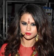 Selena performs at the mtv awards